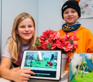 Elever som jobbat med Skolhackathon i Minecraft ställer ut på SM