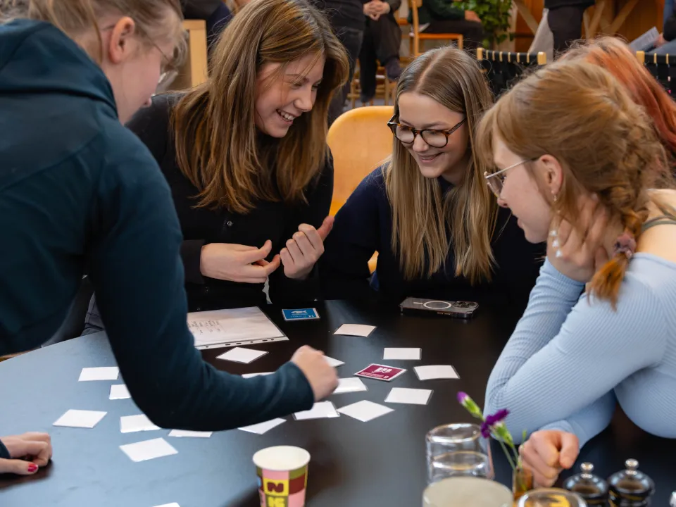 Finska och svenska elever på innovationstävling i Luleå. Aurora Entrepreneurialis.