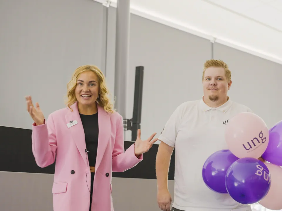 Emma Ivarsson och Daniel Hedlund på UF Skaraborg är pepp inför UF-året! Foto: MNAB Productions